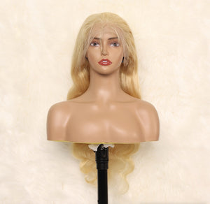 La Blonde wig